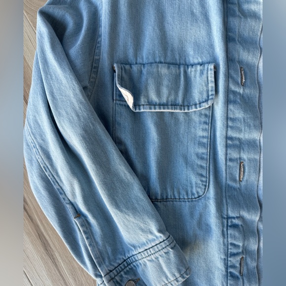 Everlane denim shirt jacket - Picture 8 of 10